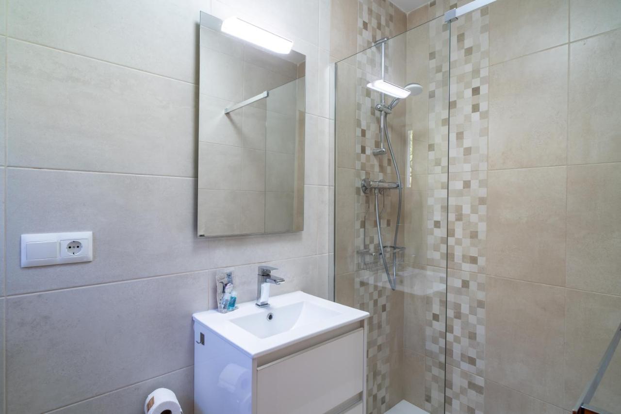 Villa Isabel Private Pool Casasol Nerja Kültér fotó
